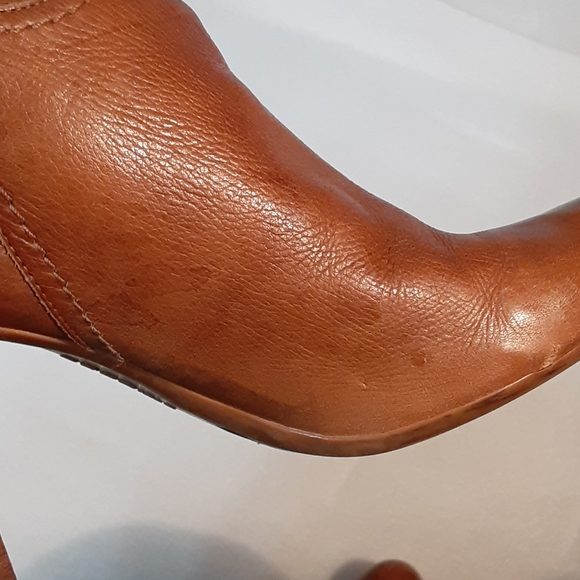 Women's size 9 "BCB Girls" brown leather boots - Picture 16 of 16